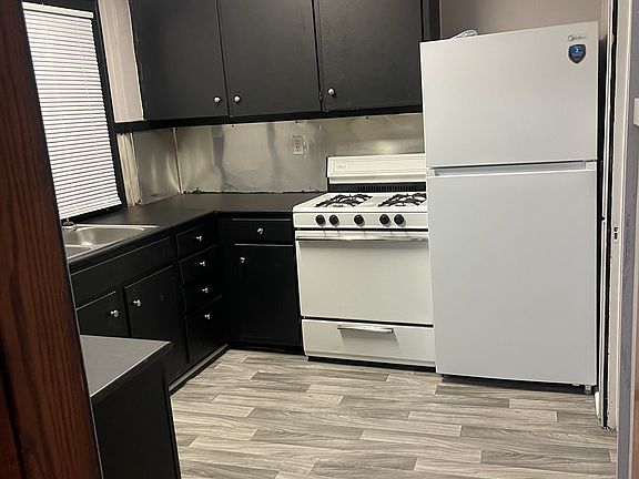 4th image of 922 W Lovell St