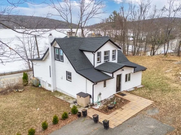 677 Warwick Tpke, West Milford Twp., NJ 07421