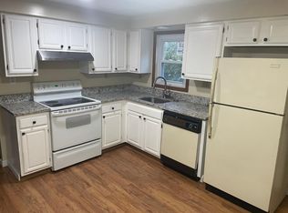 11 Arline St, Worcester, MA 01607