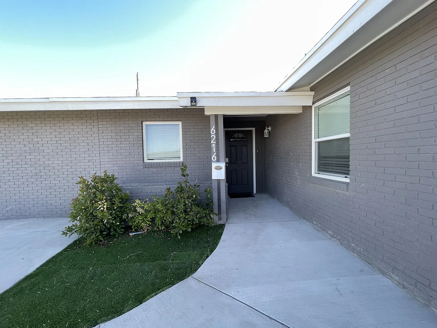 6216 Fiesta Dr - 3 — Photo 1