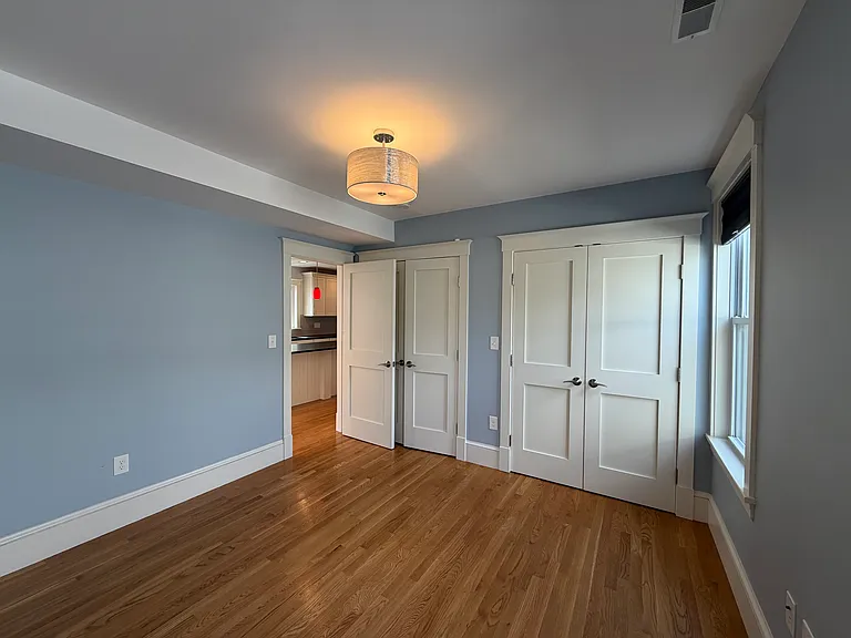 20 Cameron Ave — Photo 4