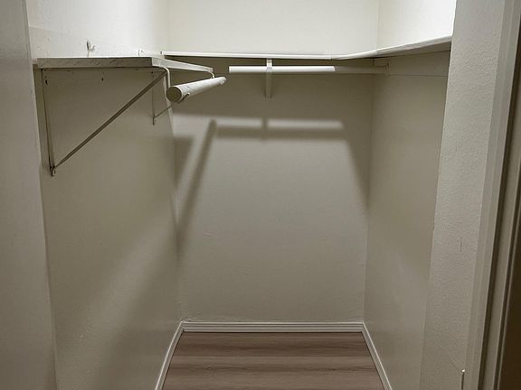 4th image of 846 S Berendo St APT 112