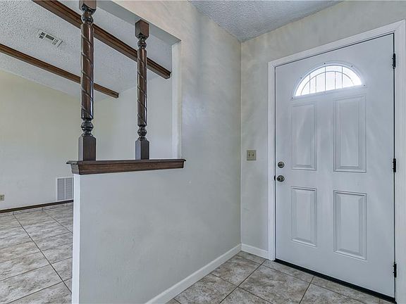 4th image of 4133 Monica Dr