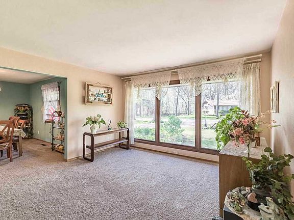 5th image of 3541 Golden Prairie Ave