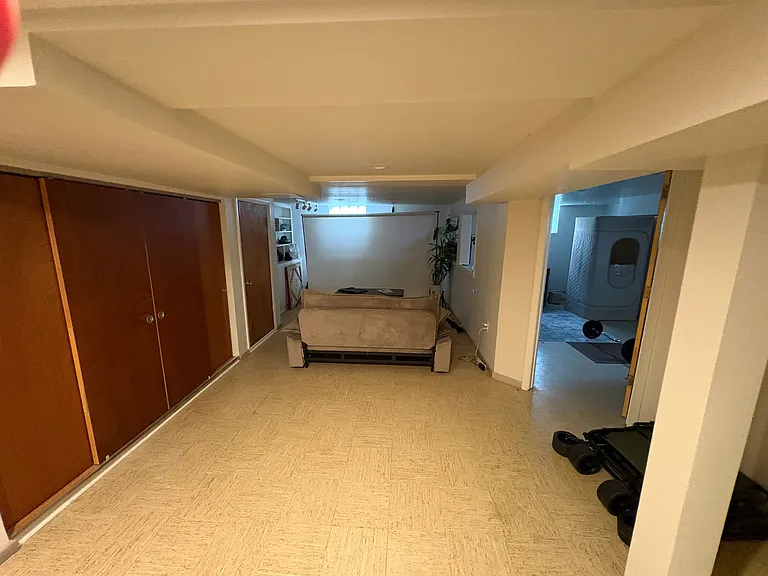 8509 Lawndale Ave — Photo 18