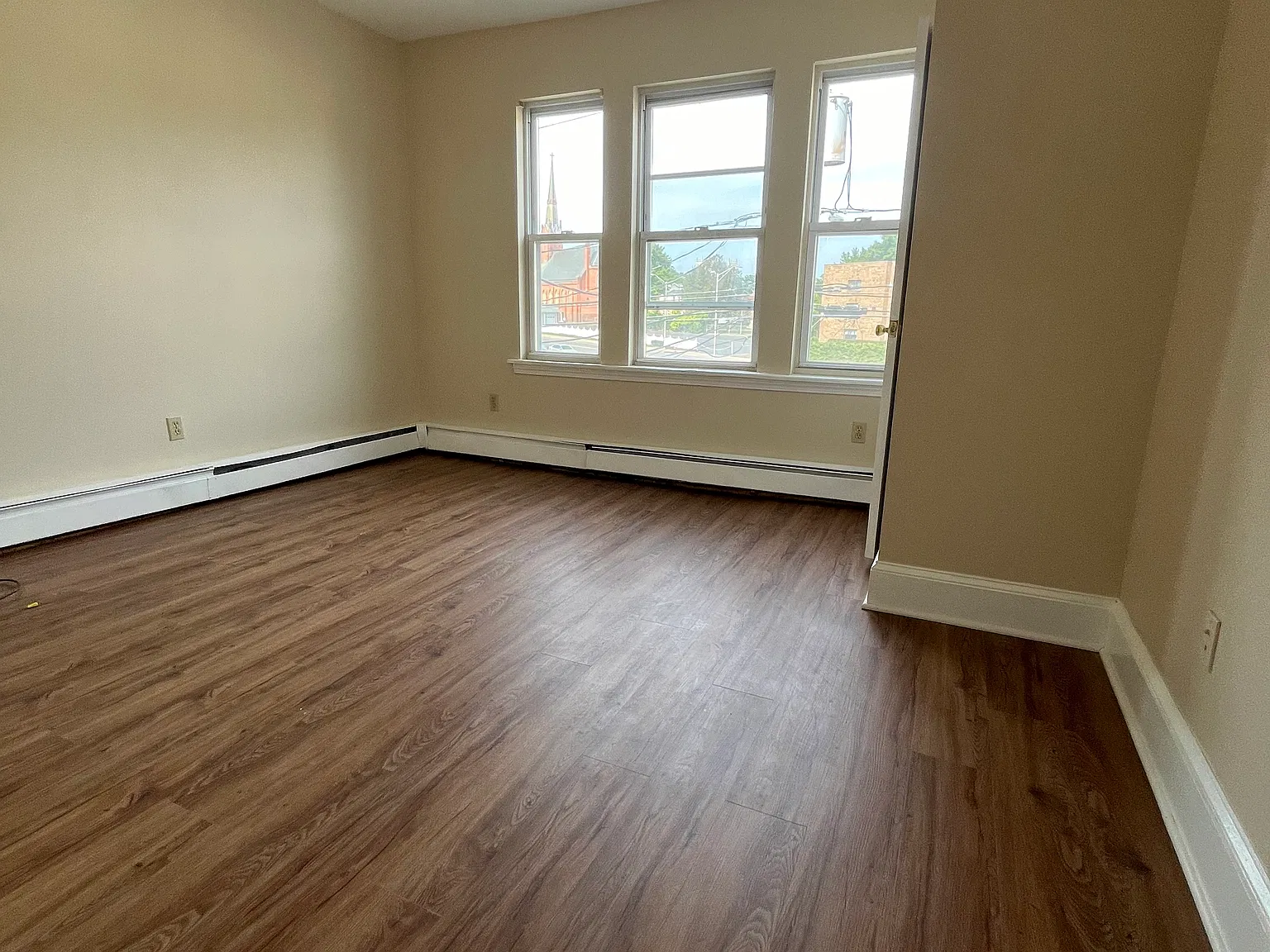 2 bed, 850 sqft, $1,395 — Photo 2
