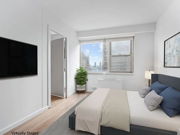 4th image of 300 E 40th St APT 25E