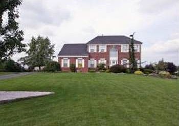 2nd image of 904 Tyler Cir