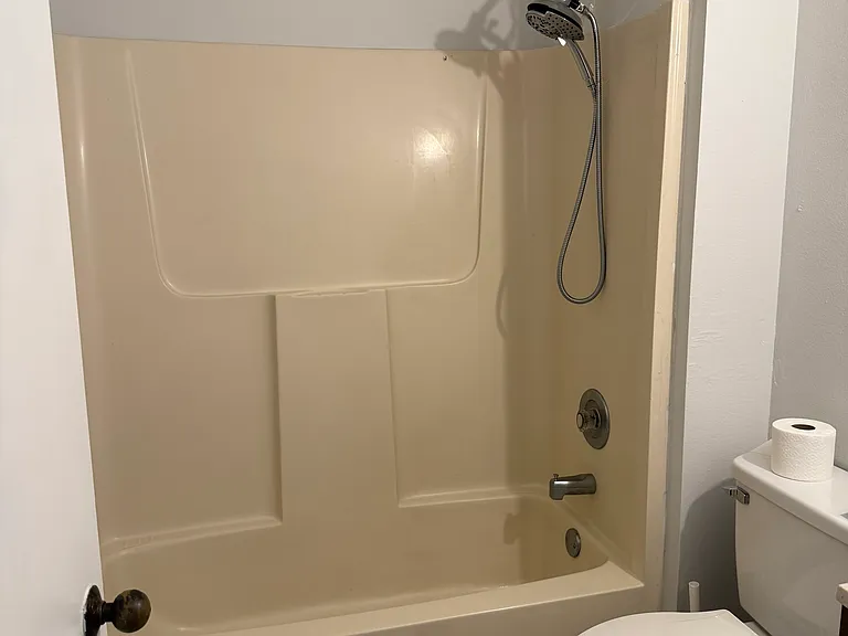5252 Treetops Dr — Photo 25