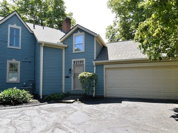 38 Hudson Common Dr, Hudson, OH 44236