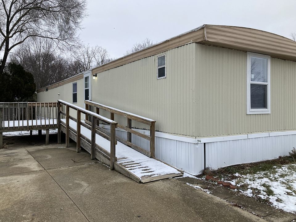 1st image of 500 W Payton St #74