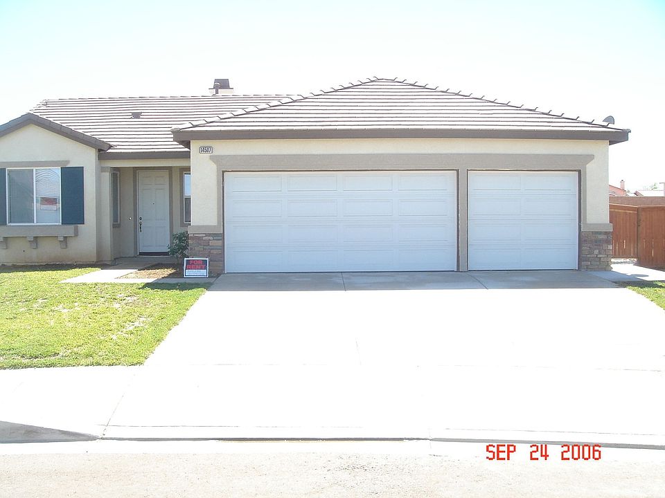 1st image of 14507 Oakdale Cir