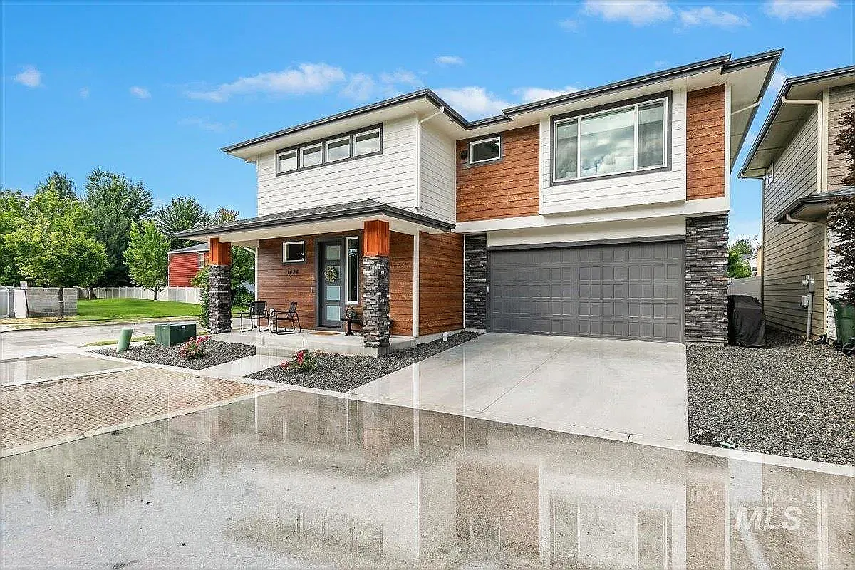 3 bed, 1970 sqft, $2,700 — Photo 3