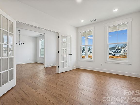 3rd image of 3024 Griffs Pond Rd #388