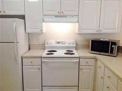 4th image of 22 Edinburgh Village Dr
