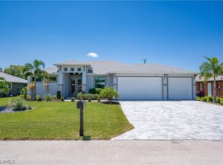 1210 SE 37th Ter, Cape Coral, FL 33904