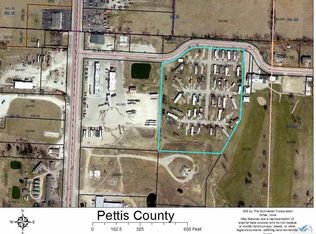 1405 Elm Hills Blvd, Sedalia, MO 65301