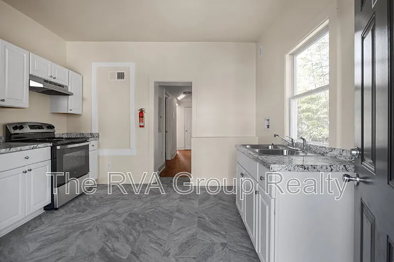 1 bed, 1.0 bath, $1,125 — Photo 3