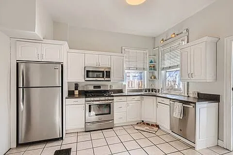 2212 E 23rd Ave — Photo 14