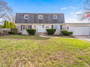 9339 Cleveland St, Crown Point, IN 46307