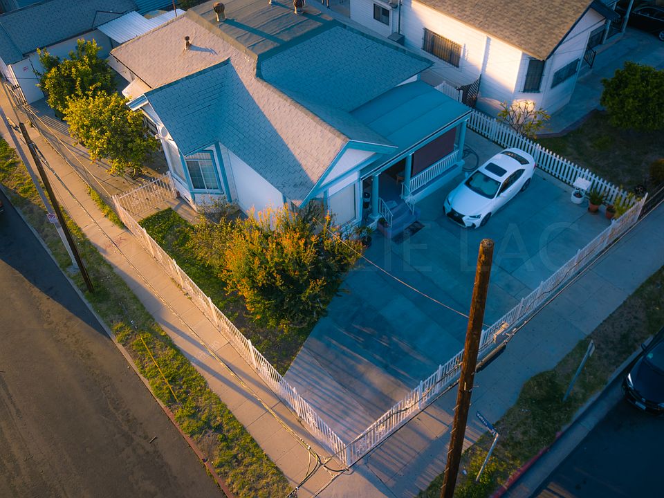 2nd image of 2203 Workman St