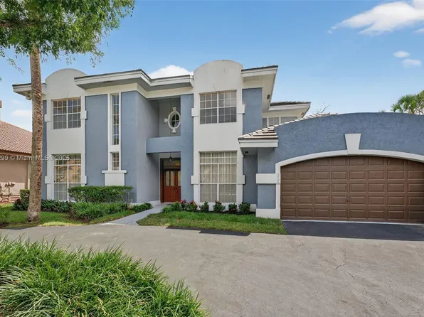 3704 High Pine Dr, Coral Springs, FL 33065