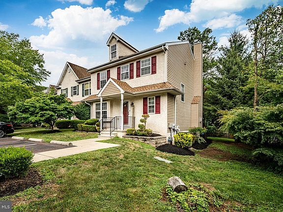 5th image of 109 Millstone Ct