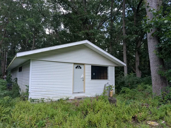 1408 Cherry Ln, Niles, MI 49120