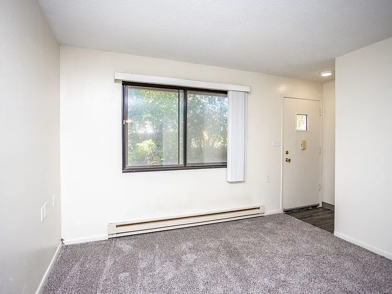 ONE MONTH FREE rent PLUS reduced rents! — Photo 27