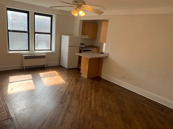 3rd image of 1 Broad Pkwy APT 2