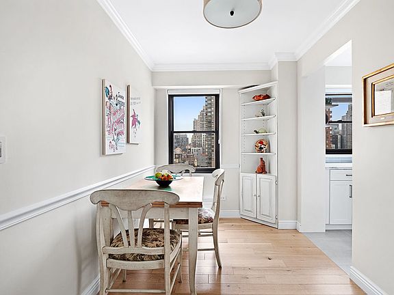 5th image of 1402 3rd Ave #18C