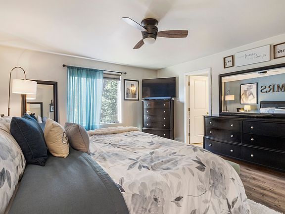 3rd image of 6429 Summerwood Dr E