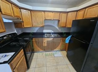 3009 Pearl Ave #205, Lorain, OH 44055