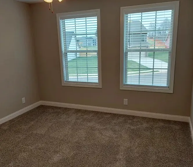 522 Burgess Ct — Photo 9