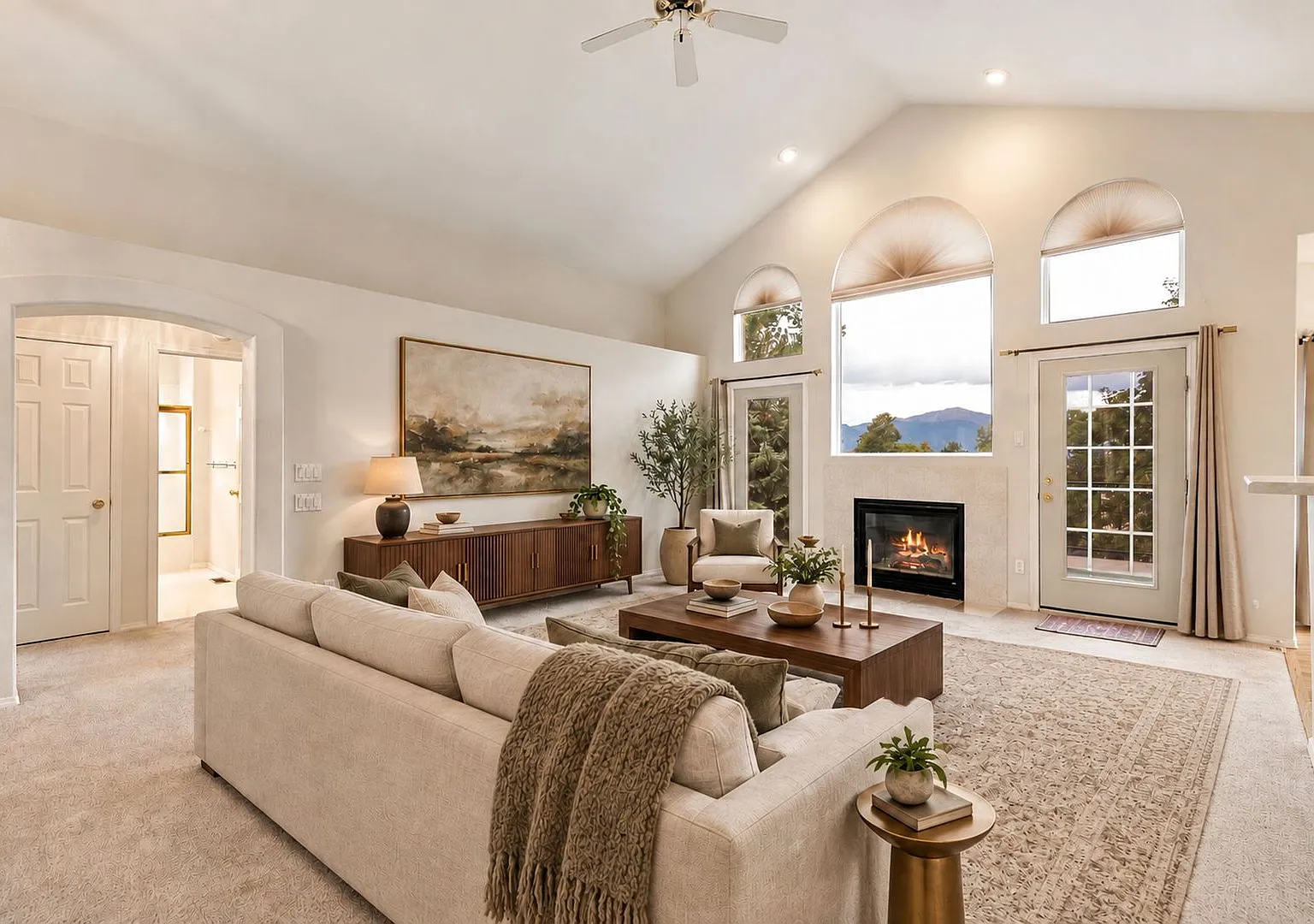 Stunning 5 Bedroom Walk-Out Ranch Style Home with Pikes Peak Views — Photo 2