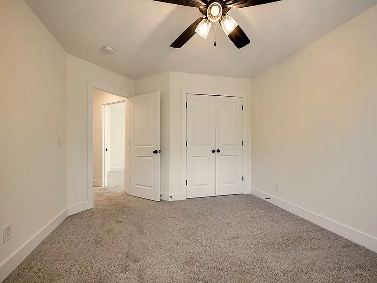 420 Stonemeadow Rd — Photo 37