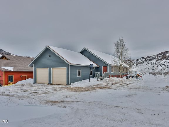 4th image of 679 East Nevava Avenue