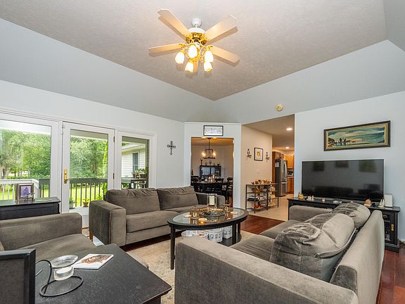5th image of 5324 Becht Rd