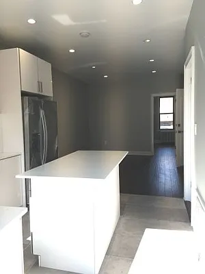 Rented by MCR Realty | media 37
