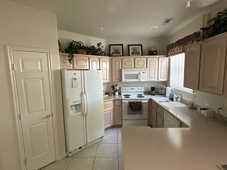 149 N Turnbury Ln — Photo 31
