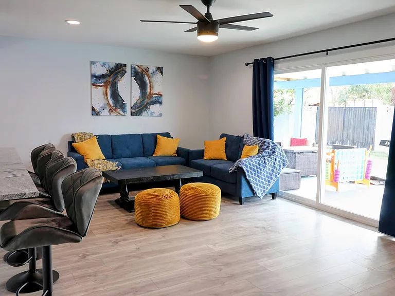 1641 E Fremont Dr — Photo 10