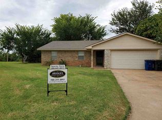 1107 W Blanton St, Marlow, OK 73055