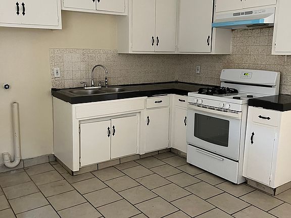 4th image of 600 S Real Rd #8