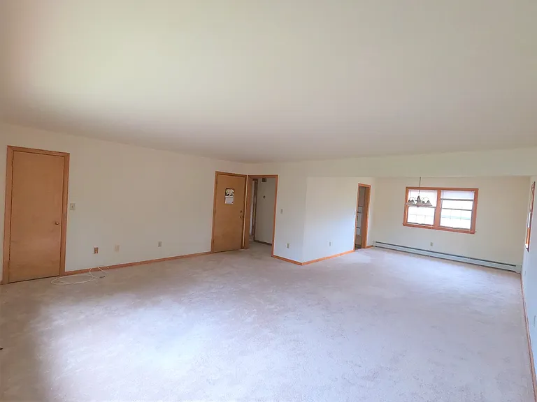404 Jackson Ave #2 — Photo 3