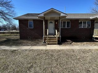 401 E Adams St APT A, Pittsburg, KS 66762