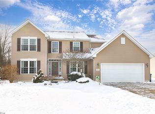 32859 Walnut Dr, Avon, OH 44011