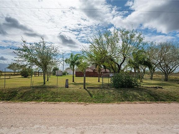 3rd image of 32516 El Presno Rd