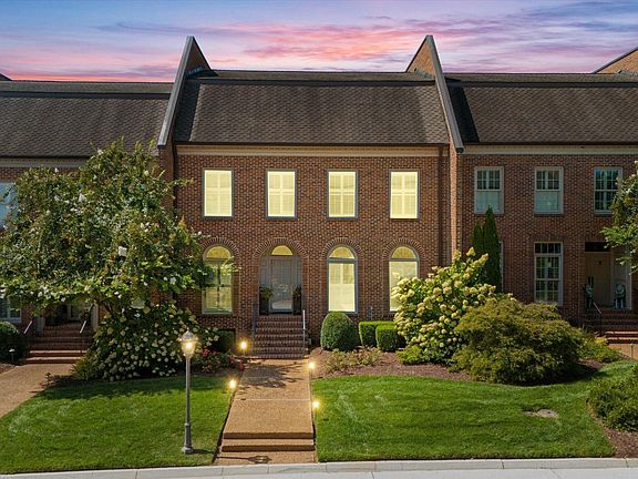 3rd image of 3340 Kingston Pike Unit 4
