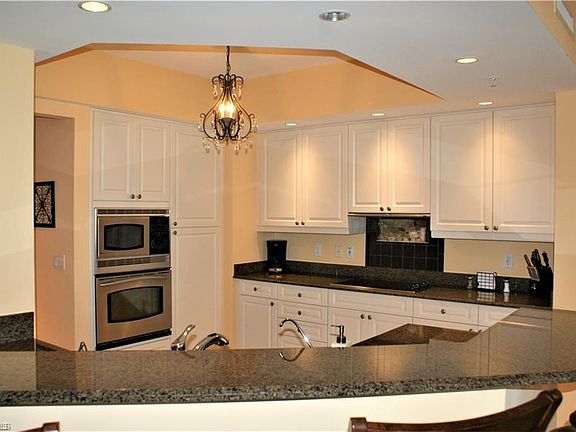 3rd image of 1060 Borghese Ln APT 203