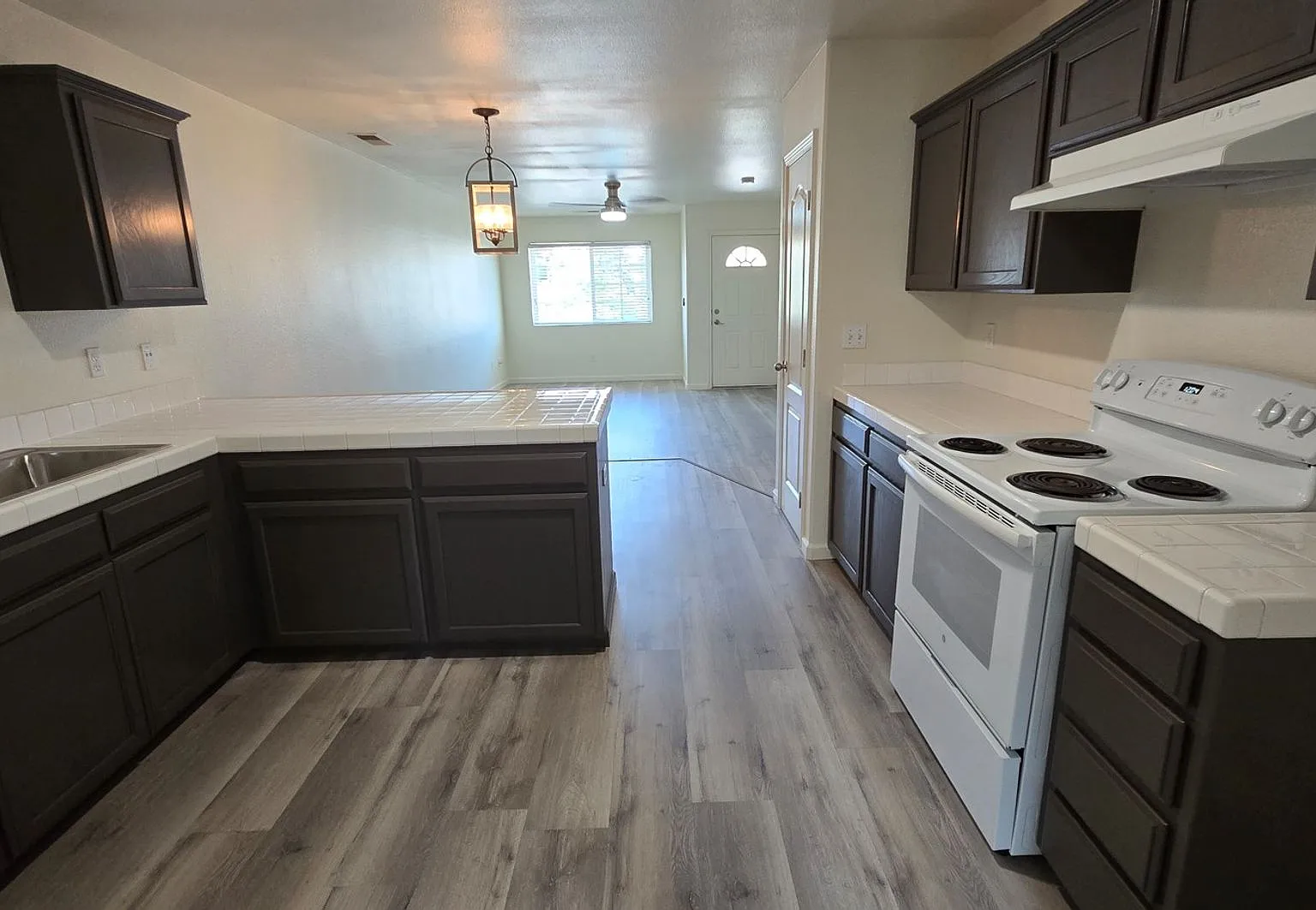6124 Royal Coach Circle -Apartment — Photo 1